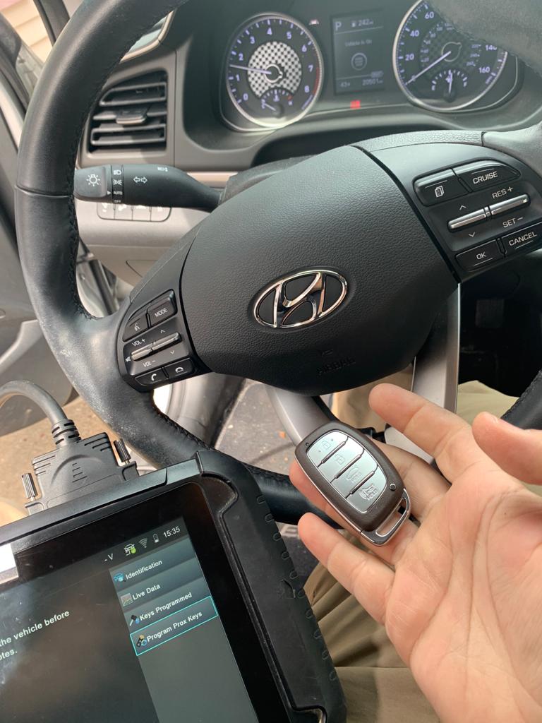Hyundai Tucson Replacement Keys - What To Do, Options, Cost & More