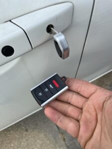 Acura key fob replacement and an emergency key to unlock the doors 
