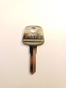 1973, 1974, 1975 Volkswagen Thing non-transponder key replacement (61VW)