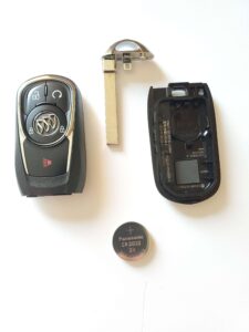 Buick Enclave key fob replacement - Emergency key and battery