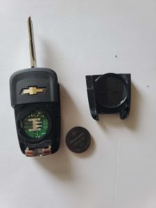 Inside look of Chevy Volt flip key