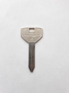 Non-transponder key for a Chrysler Prowler
