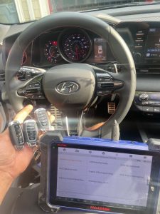 Hyundai key fob coding by an automotive locksmith
