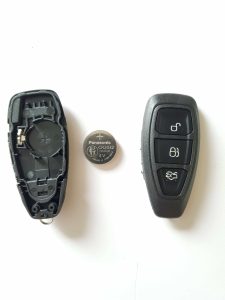 Ford C-Max remote key fob battery replacement information