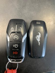164-R7989 Ford key fob - Need to be cut and coded