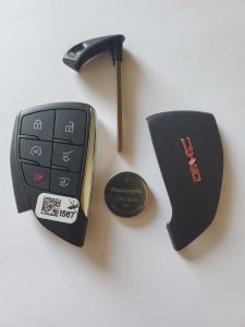 GMC key fob battery replacement - Inside look