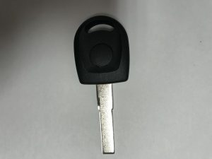 1998, 1999 Volkswagen EuroVan non-transponder key replacement (HU66-P (Plastic Cover))