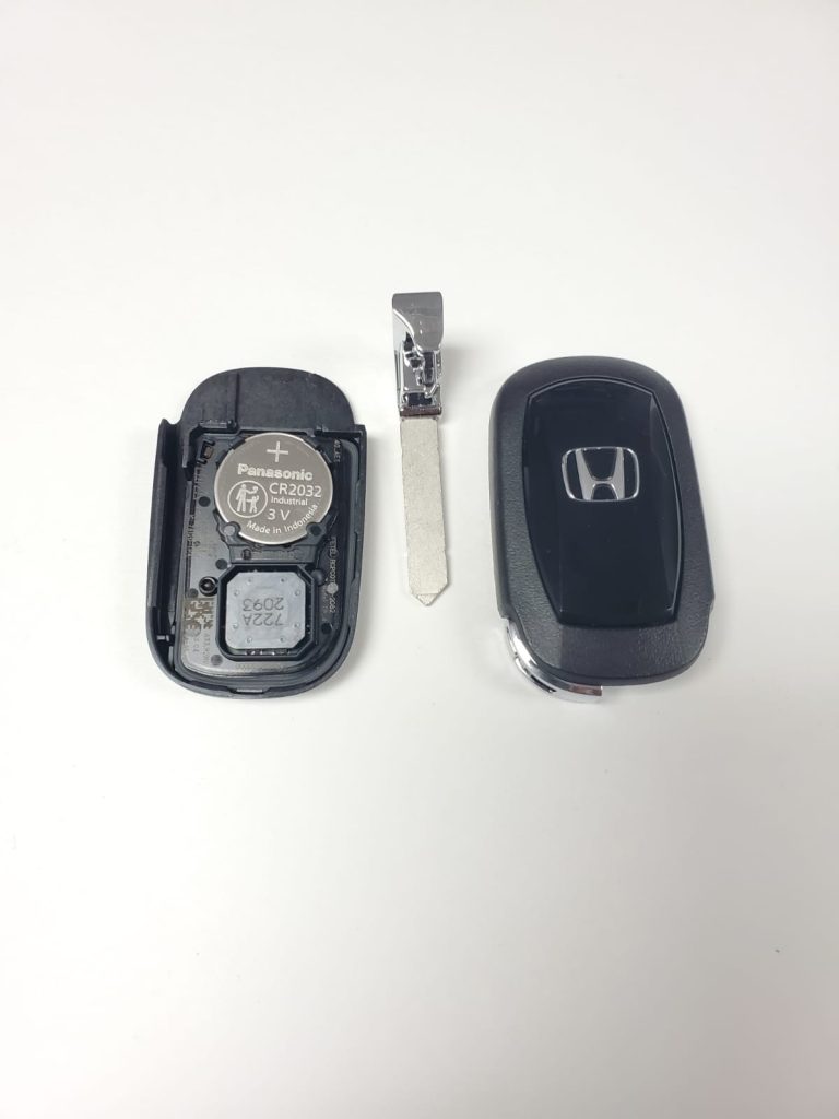 Refurbished Honda remote key and battery replacement