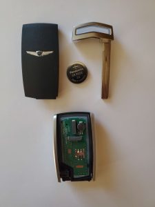 Key fob, emergency key and battery