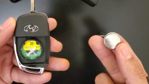 Flip key battery replacement - Hyundai