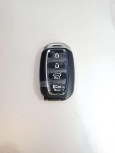 Remote key fob for a Hyundai Veloster