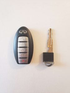 Emergency key that is already cut - Infiniti