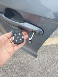 GMC key fob Emergency key to unlock the door