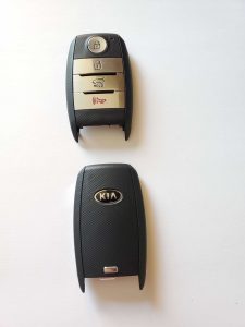 Remote key fob for a Kia Soul