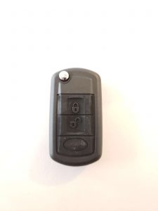 Transponder chip key for a Land Rover LR3