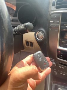 All Lexus key fobs can start the car even if the battery is dead