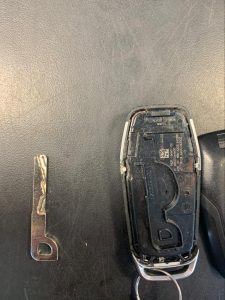 The key fob on the inside and emergency key - Lincoln