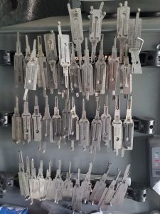 "Lishi tools" used by an automotive locksmith to decode Mazda 5 keys