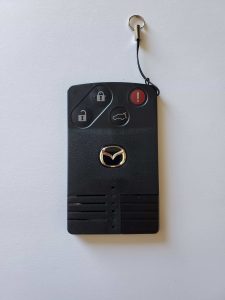 Remote key fob for a Mazda CX-7