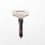 Non-transponder Mitsubishi key replacement