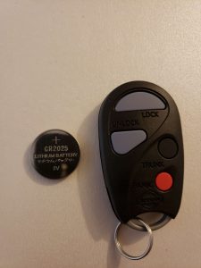 Nissan Keyless entry remote KBRASTU10 and replacement battery