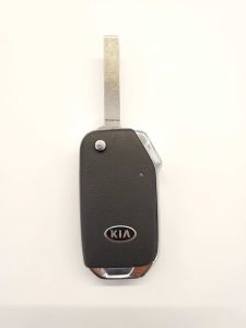 Kia K5 flip key battery replacement information