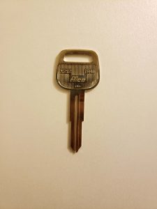 Non-chip transponder Toyota car key replacement (TR46)