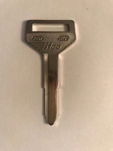 1981, 1982, 1983, 1984, 1985, 1986, 1987, 1988 Toyota Small Pickup non-transponder key replacement (X137/TR33)