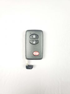 Remote key fob for a Toyota Highlander