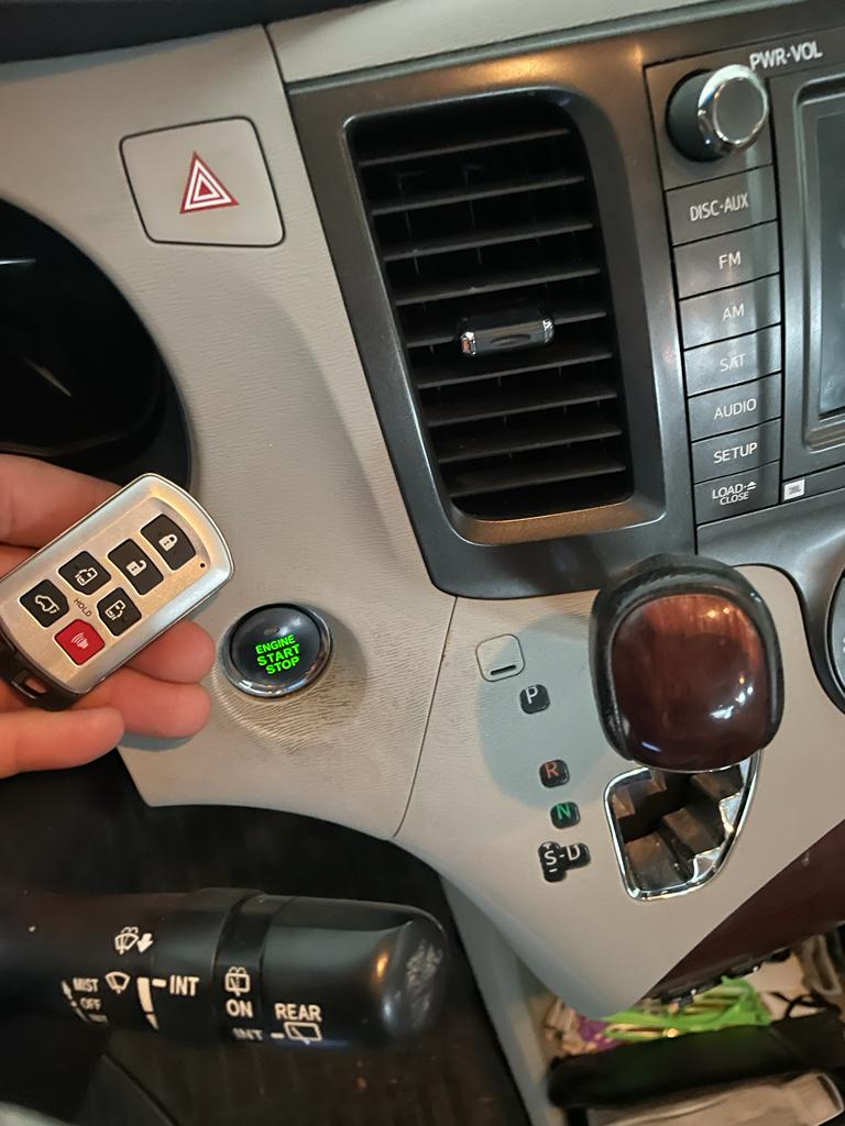 How To Open Toyota Sienna Key Fob