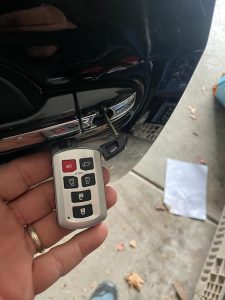 2018 Toyota key fob and emergency key