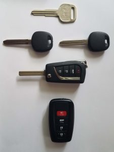 cost of replacement key for toyota corolla