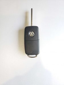 Transponder chip key for a Volkswagen Beetle