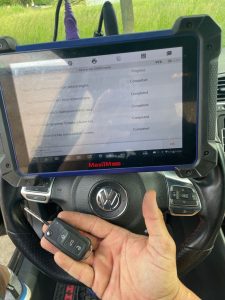 Volkswagen Beetle chip key coding by an automotive locksmith