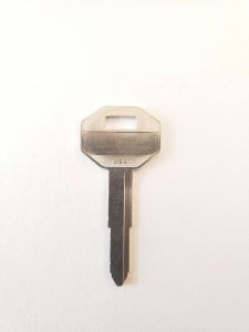 Suzuki non-chip transponder car key replacement