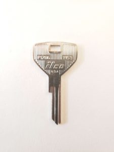 (Y153) Chrysler Non-chip transponder car key replacement