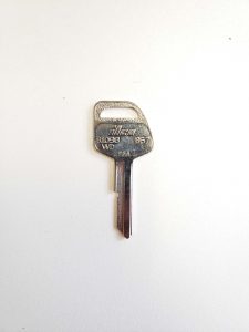 1988, 1989, 1990 Buick Regal non-transponder key replacement (S1098WD/B67)