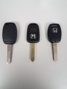 Хонда Инсайт ключи с чипом - нужно программировать